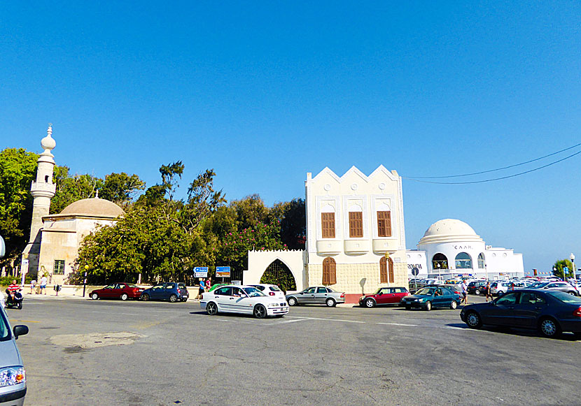 Moskén Murat Reis ligger nära Nationalteatern, Evangelismos church, Ronda bar och Elli beach i Rhodos stad.