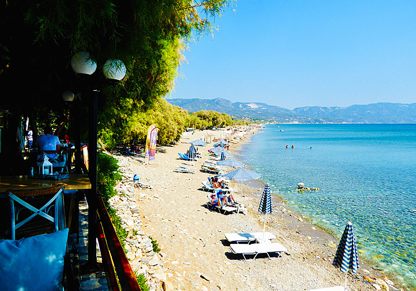 Den långa stranden Votsalakia på västra Samos i den Egeiska övärlden. 