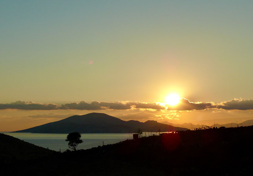 Soluppgång på Schinoussa i Grekland.