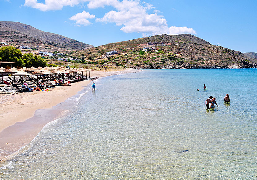 Delfini beach. Kini. Syros. Kreikka.