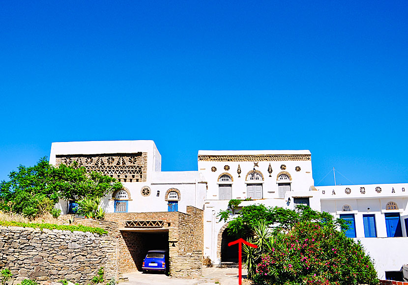 Den enda ingången till den lilla byn Tarabados på Tinos. 