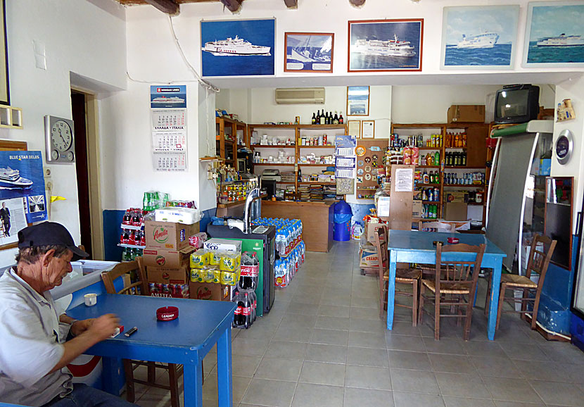 Kaféer i Grekland. Agios Georgios på Iraklia. 