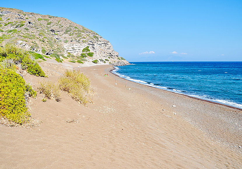De bästa stränderna på Nisyros i Grekland. Pachia Ammos beach. 