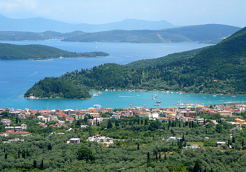 Den lilla ön Meganisi ligger nära Nidri på Lefkas.