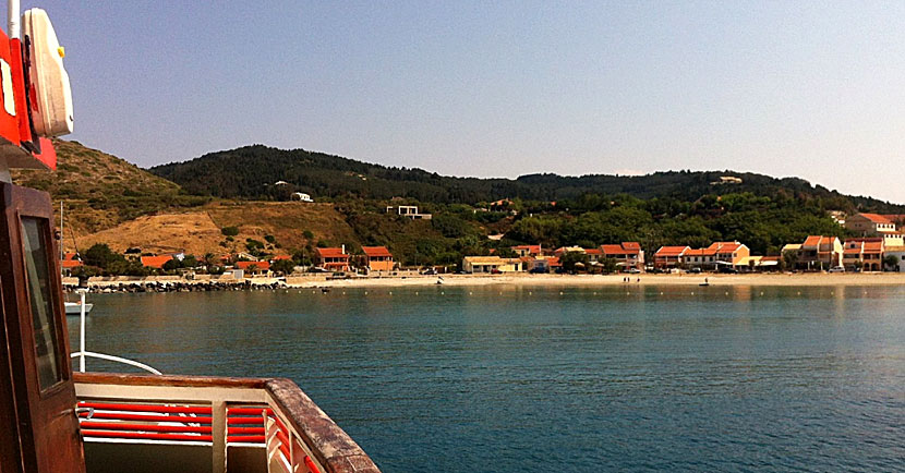 Den lilla byn Ammos på ön Othoni norr om Korfu i Grekland. 