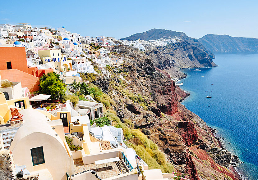 Byarna Oia och Amoudia får du inte missa när du reser till Santorini i Kykladerna.