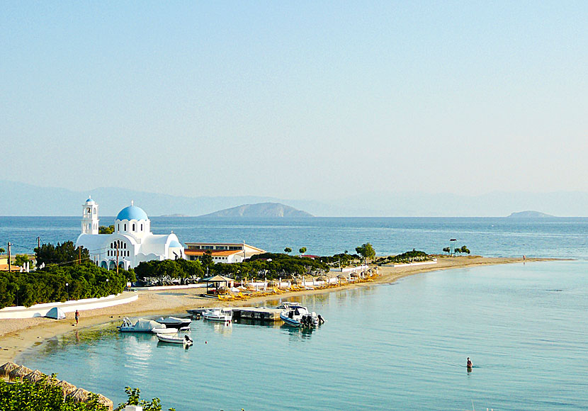 Skala beach är den bästa stranden på ön Agistri nära Egina och Aten. 