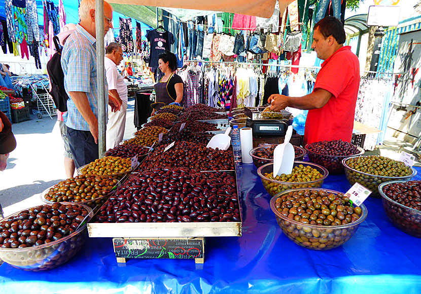 Marknader i Grekland med frukt och grönsaker.