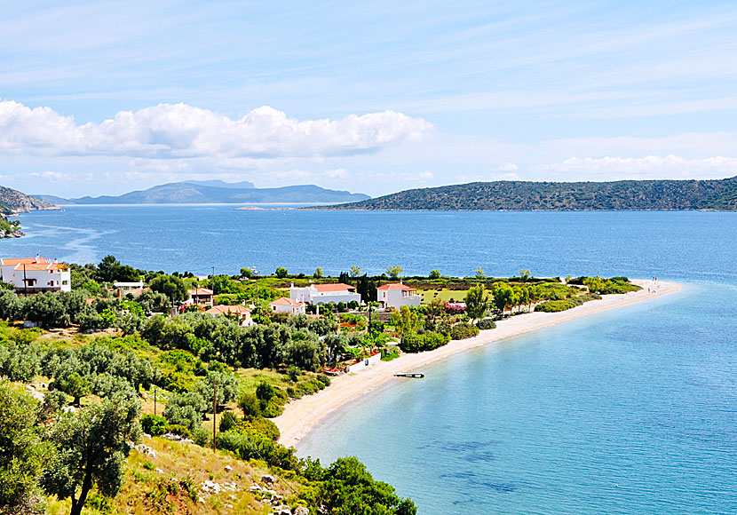 Agios Dimitrios beach på Alonissos är en mycket vacker strand. 