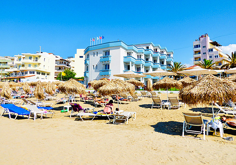 Hotel Christina i Nea Chora nära Chania på Kreta är gillas av både charterresenärer och öluffare.