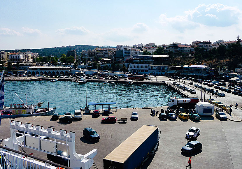Att utgå från hamnen i Rafina är mycket bättre än hamnen i Pireus.