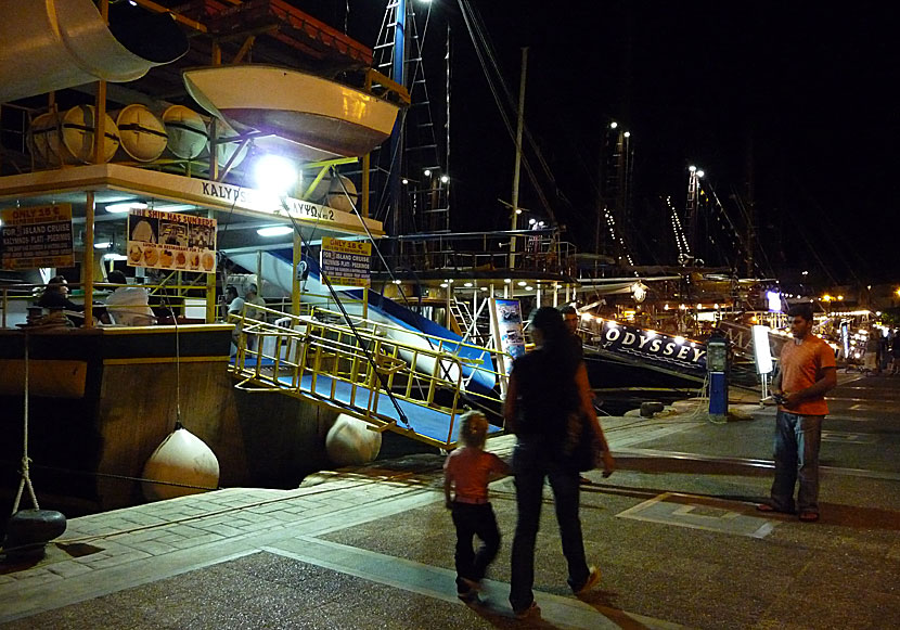 Från Kos stad kan du göra båtutflykter till Pserimos och Kalymnos samt till Bodrum i Turkiet. 