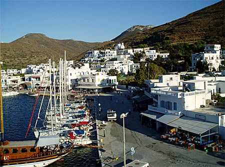 Hamnen i  Katapola på Amorgos.