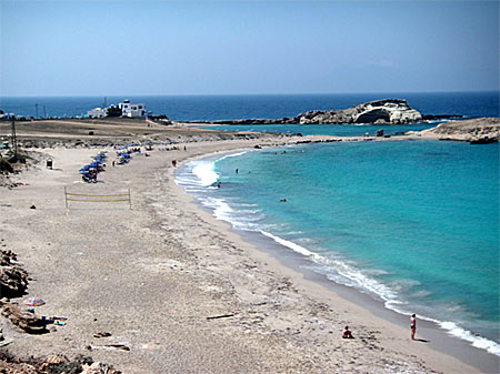 Viken och stranden Frangolimionas i Lefkos på Karpathos.