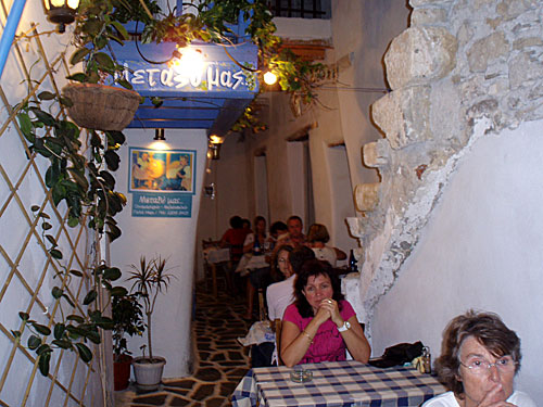 Taverna Metaxi Mas i Naxos Gamla stad..