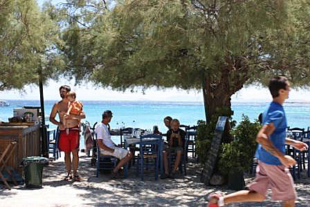 Lunch i Moutsonas. Naxos.