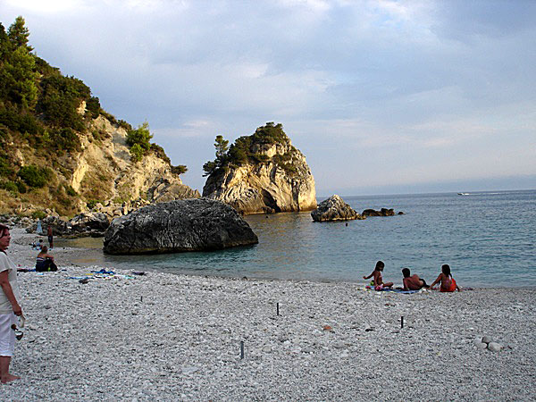 Piso Krioneri beach i norra utkanten av Parga.